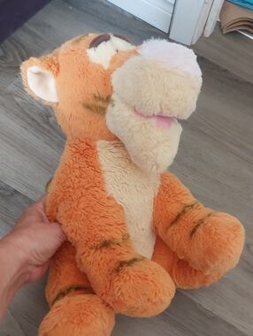 DISNEY BABY TIGGER PLUSH 12"